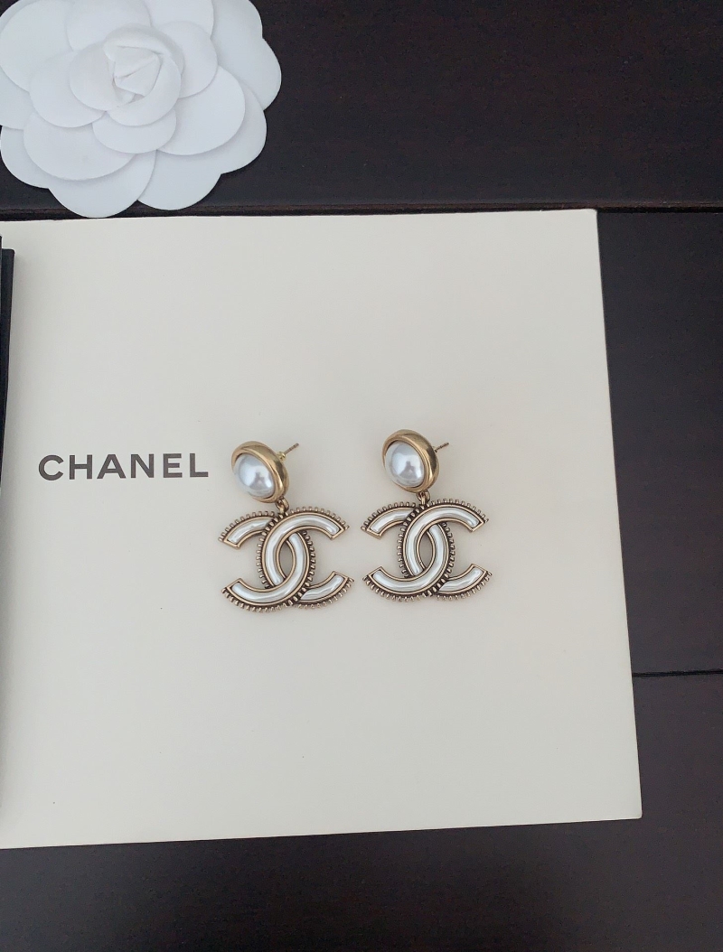 Ch**el earrings